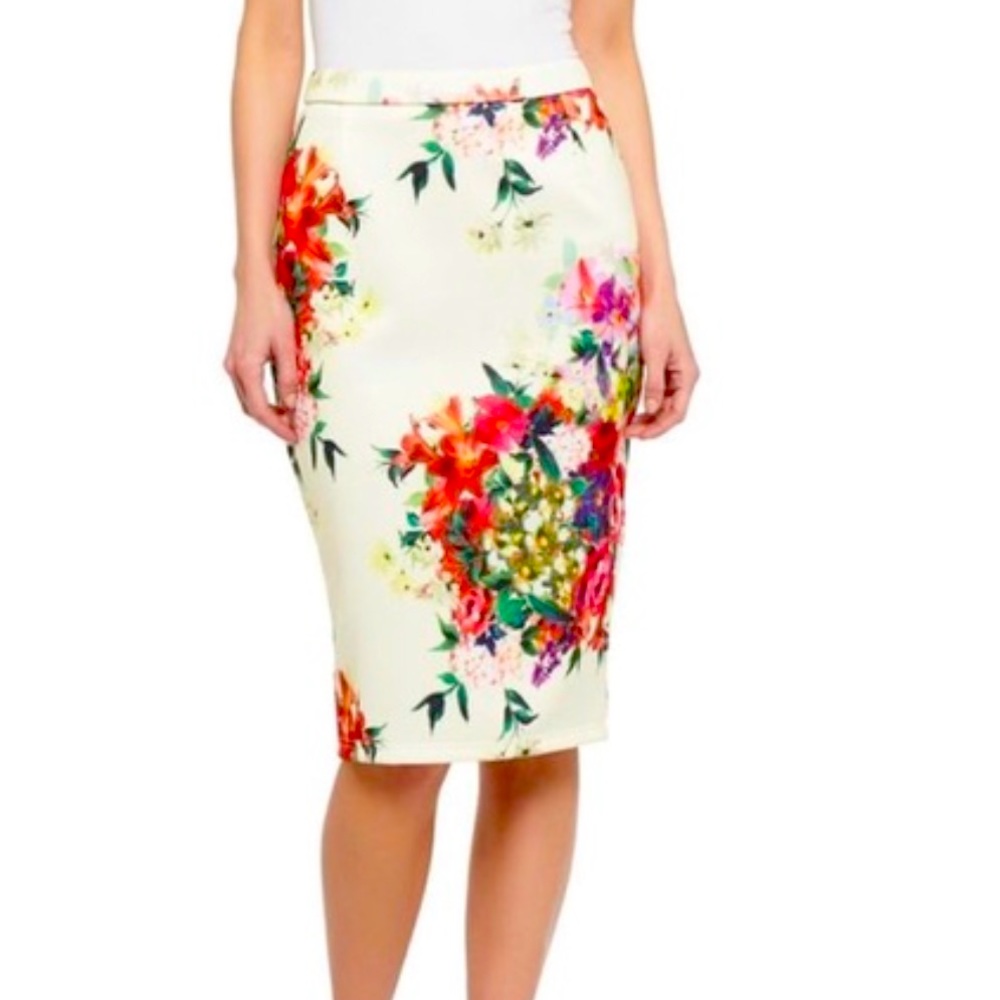 Gorgeous Kersh Scuba Floral Pencil Skirt size Large